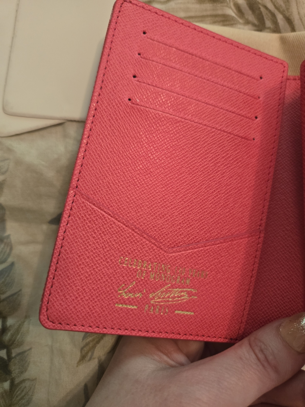 💖 LV Pink Passport Holder Monogram NWT - Picture 9 of 16